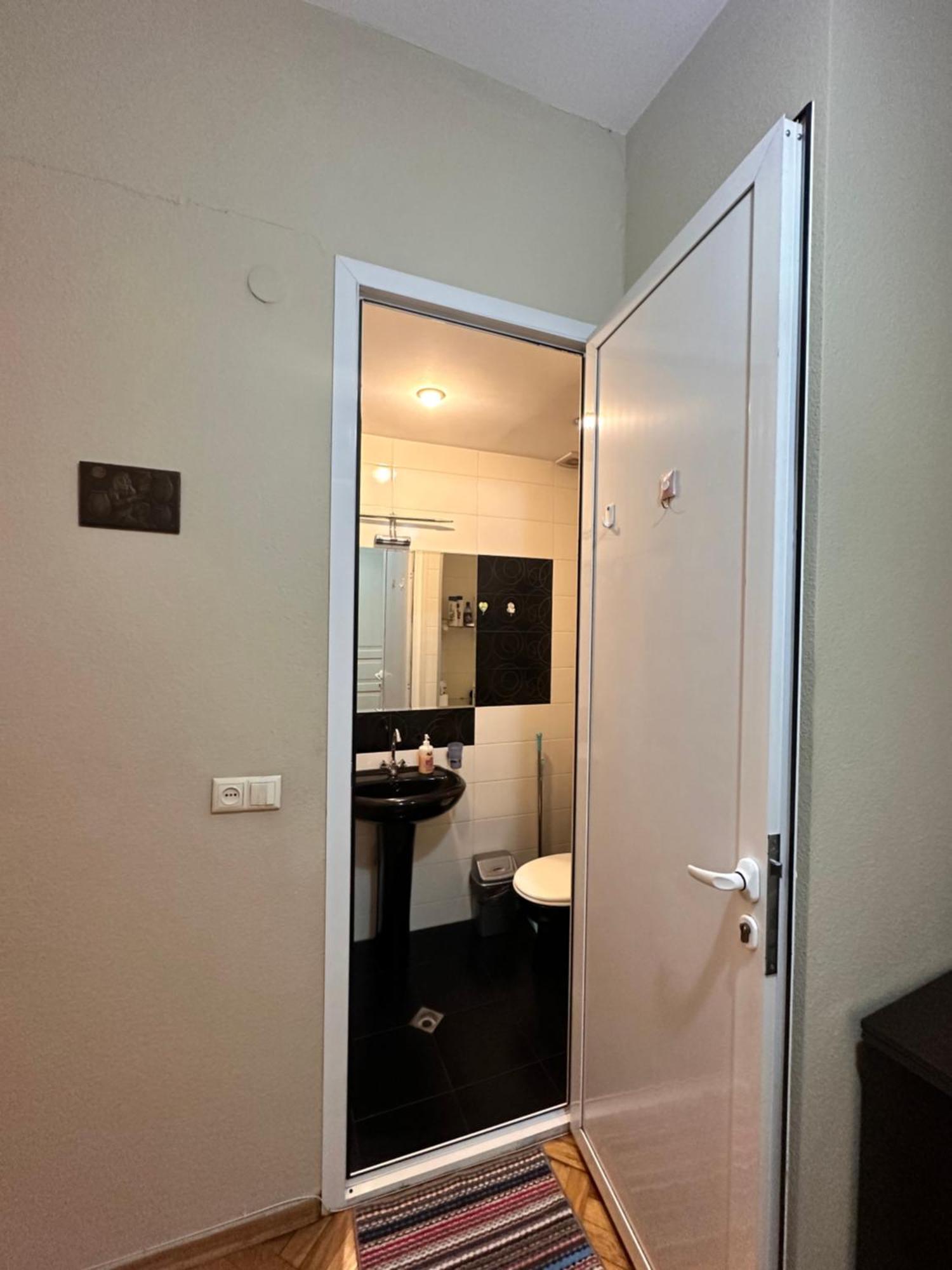 Apartment Dadiani 26 Тбілісі Екстер'єр фото